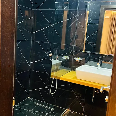 Nuanti Hotel