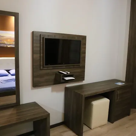 Hotel Nuanti 3*