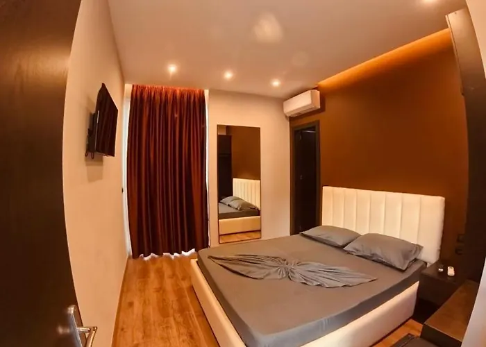 Otel Nuanti 3*